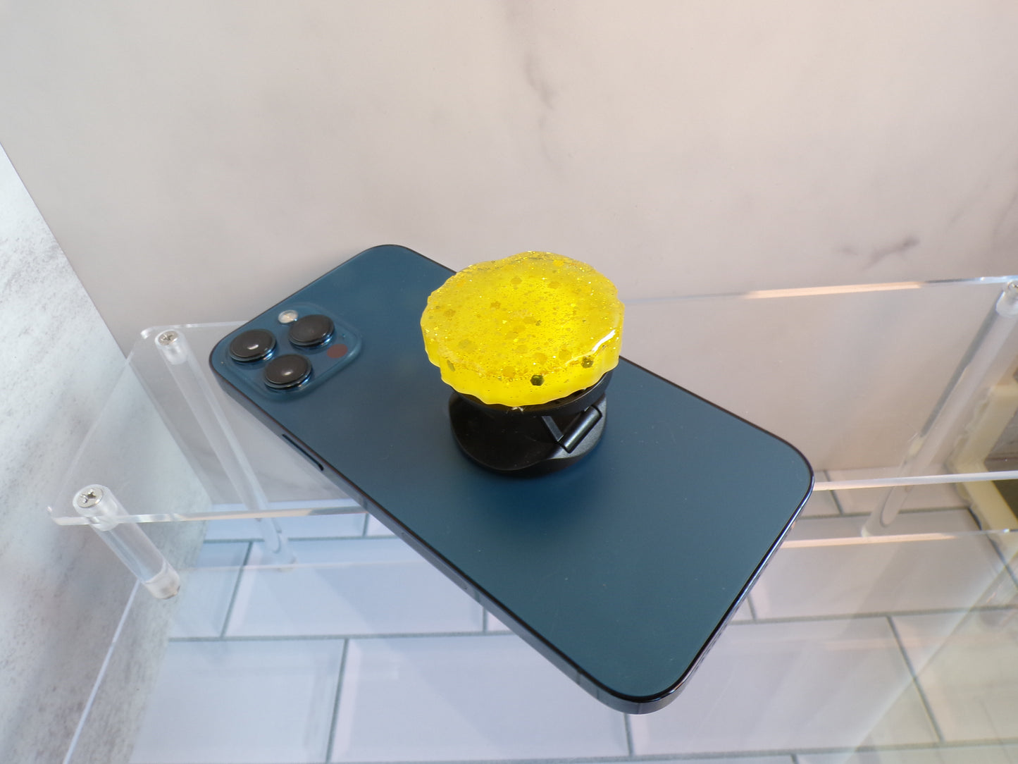 Gold Nuggie Popsocket