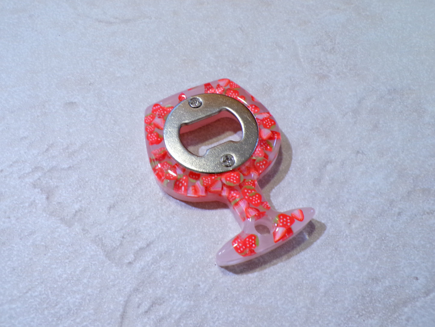BOTTLE OPENER WITH STRAWBERRIES
