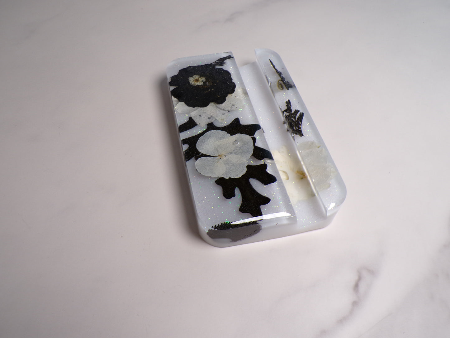 PHONE STAND BLK & WHITE