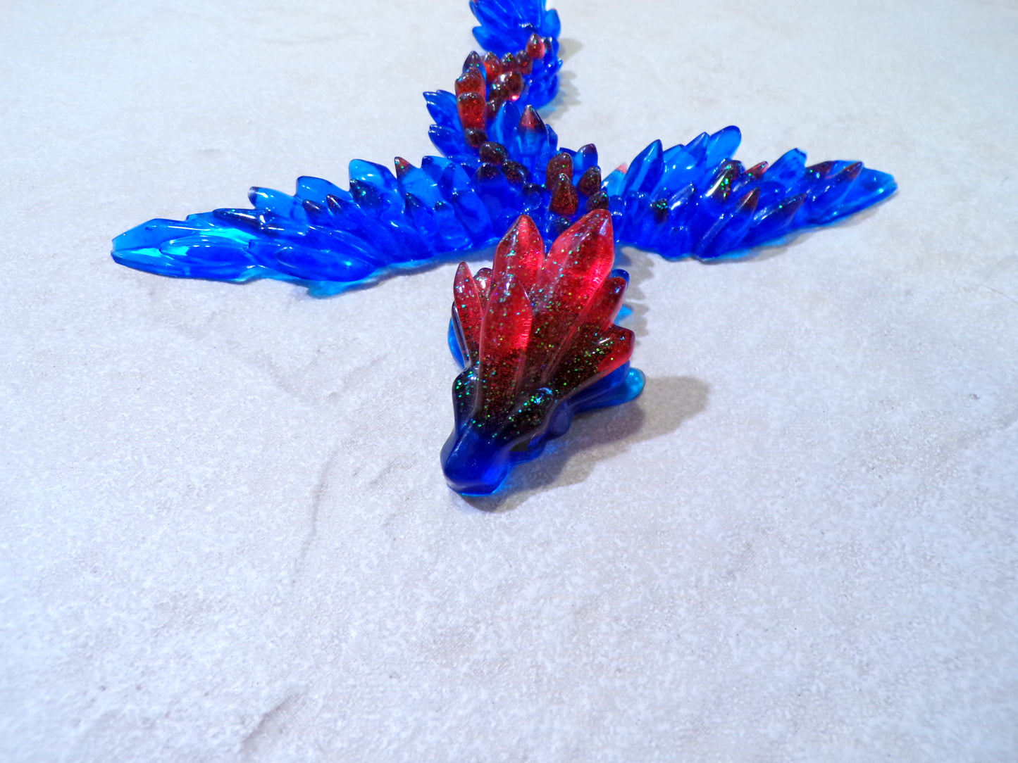 FLYING DRAGON W/ EYELETS TO HANG BLUERrED HEAD