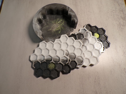 BLACK/WHITE HONEYOMB COASTERS